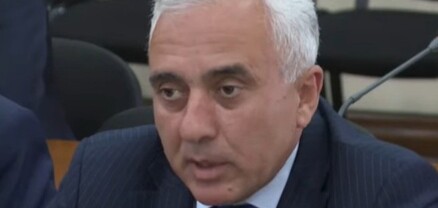 Համացանցում հնչած բողոքին արձագանքել են. ավտոբուսի ծխող վարորդն աշխատանքից հեռացվել է