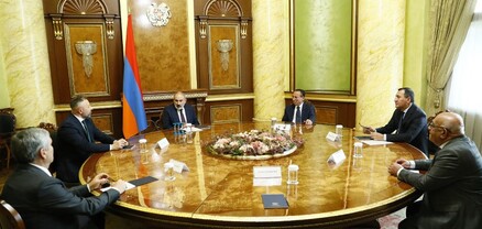 Փաշինյանը հանդիպել է արտախորհրդարանական քաղաքական ուժերի ղեկավարներին