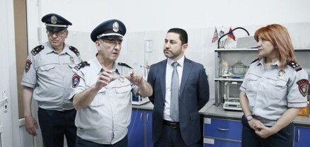 ՆԳ նախարարի տեղակալ Դավիթ Համբարյանը խորհրդակցություն է անցկացրել փորձաքրեագիտական վարչությունում