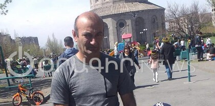 Թշնամու կրակոցից զոհված 54-ամյա Արմո Աբգարյանը որդու հետ է դիրքում եղել