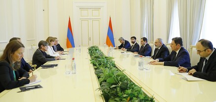 Վարչապետն ընդունել է Կանզասի նահանգապետ Լաուրա Քելլիին և Ազգային գվարդիայի հրամանատար Մայքլ Վերներդին