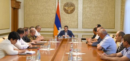 Նախագահ Արայիկ Հարությունյանն աշխատանքային խորհրդակցություն է  անցկացրել
