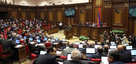 Արտադրական կանեփի վերամշակումը թույլատրող կիսատ-պռատ նախագծից մինչև կանանց զորակոչ․ 17 հարց՝ ԱԺ արտահերթում