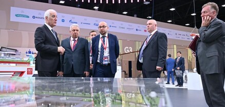 Վահագն Խաչատուրյանը շրջել է Սանկտ Պետերբուրգի միջազգային տնտեսական ֆորումի էքսպոյի տաղավարներով