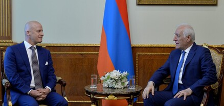 Նախագահ Վահագն Խաչատուրյանն ընդունել է հայ-կանադական «ԱԳԱՊԵ» ընկերության հիմնադիր ղեկավարին