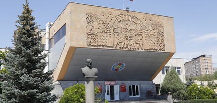 Կառավարությունը կրճատում ու միավորում է նաև ռազմական համալսարանները