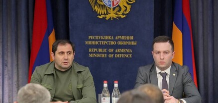 Սուրեն Պապիկյանի գլխավորությամբ ՊՆ վարչական համալիրում անցկացվել է հավաք-խորհրդակցություն