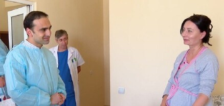 Տիգրան Ավինյանն այցելել է ծննդատներ ու շնորհավորել ծնողներին