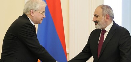 Փաշինյանն ընդունել է Իգոր Խովաևին