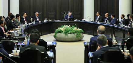 Ապրել այնպես, ասես... ոչինչ էլ չի՞ պատահել․ Փաստ