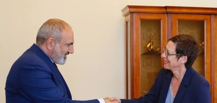 Փաշինյանը հրաժեշտի հանդիպում է ունեցել է Հայաստանում Ֆրանսիայի դեսպան Անն Լույոյի հետ