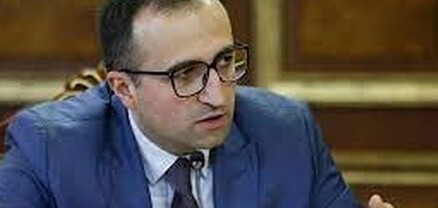Թորոսյանը «փորում է» Ավանեսյանի ոտքի տակը. Ժողովուրդ