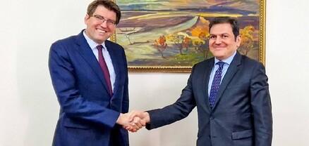 Քաղաքական խորհրդակցություններ ՀՀ և ԳԴՀ արտաքին գործերի նախարարությունների միջև