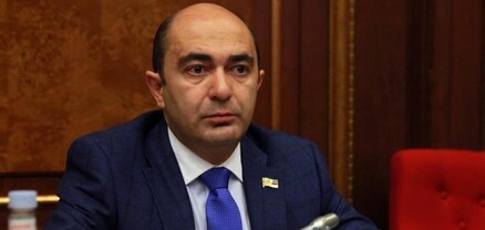 Թշնամու կողմից սովի ու էթնիկ զտման ճիրաններում հայտնված ժողովրդին դասեր տալու շարժառիթը ո՞րն է