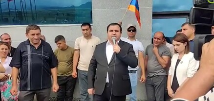 Արցախի պետնախարարը կհանդիպի ՌԴ խաղաղապահ զորակազմի հրամանատարի հետ