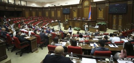 Պատգամավորները «հանուն հայրենիքի», իրենց «չխնայելով»՝ ընդհատում են արձակուրդն ու մեկնում գործուղման․ Հրապարակ