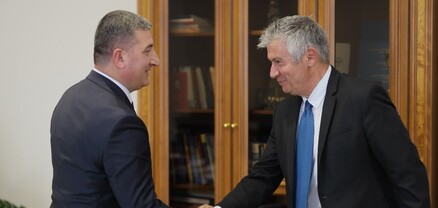 Գնել Սանոսյանն ու ԱԶԲ հայաստանյան մշտական առաքելության տնօրենը քննարկել են համատեղ իրականացվող ծրագրերի ընթացքը