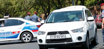 «Հայաստան» խմբակցության պատգամավորը անտարբերության մատնեց անհետ կորած զինծառայողների ծնողներին