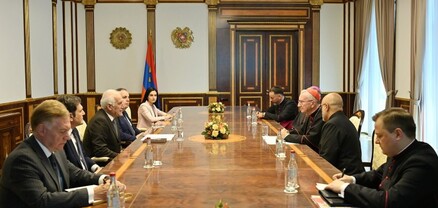 Վահագն Խաչատուրյանն ընդունել է Սուրբ Աթոռի պետքարտուղար, կարդինալ Պիետրո Պարոլինիին