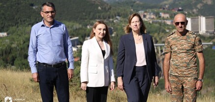 ՀՀ-ում ԱՄՆ դեսպանը Մակունցի ուղեկցությամբ այցելել է Ջերմուկ