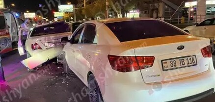 «Nissan» ավտոսրահի դիմաց բախվել են BMW-ն, Kia-ն ու Daewoo-ն. վարորդներից մեկը եղել է ոչ սթափ. shamshyan.com