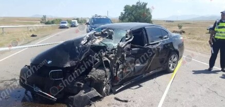 Գեղարքունիքի մարզում բախվել են  BMW-ն ու ЗИЛ-ը, ընտանիքի 3 անդամ, այդ թվում երեխա, տեղափոխվել են հիվանդանոց. Shamshyan.com