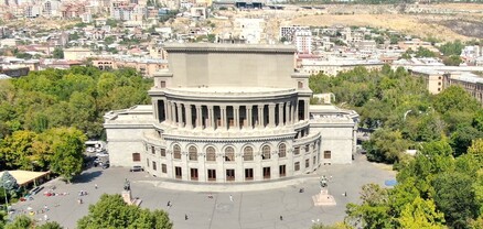 Ում է պատկանում Օպերայի տարածում տեղադրված նոր ատրակցիոնը. Ժողովուրդ
