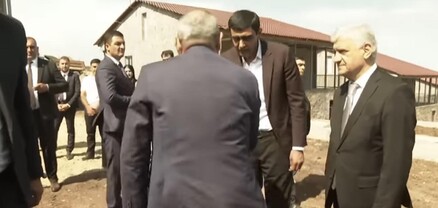 Պետք է ներքին թշնամու խնդիրը լուծենք. Առուշանյանը դիմավորել է Փաշինյանին