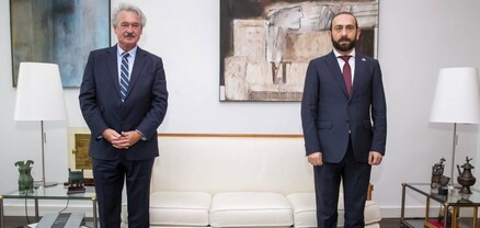 Արարատ Միրզոյանը հեռախոսազրույց է ունեցել Լյուքսեմբուրգի արտգործնախարարի հետ