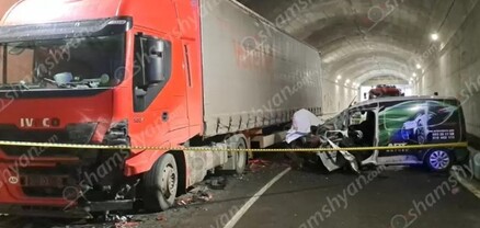 Վանաձոր-Ալավերդի ավտոճանապարհին Iveco մակնիշի բեռնատարն ու Renault մակնիշի ավտոմեքենաները․ Shamshyan.com