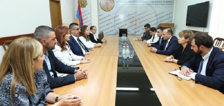 Նարեկ Մկրտչյանն ընդունել է Լիբանանի սոցիալական հարցերի նախարար Հեկտոր Հաջարին