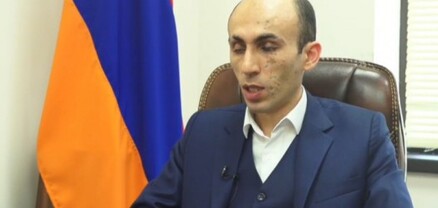 Ստեփանակերտի օդանավակայանում հավաքված արցախցիները պահանջում են իրենց ուղղաթիռներով տարհանել