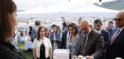 Նիկոլ Փաշինյանը և Աննա Հակոբյանը Դեբետում ներկա են գտնվել նոր հյուրանոցի ու փառատոնի բացմանը