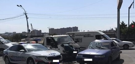 Աճառյան փողոցում բախվել են ավտոմեքենաներ․ կա տուժած