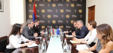 ԵՄ դեսպանը Գրիգոր Մինասյանի հետ հանդիպմանը ընդգծել է ԵՄ մտահոգությունը ԼՂ-ում ռազմական էսկալացիայի կապակցությամբ