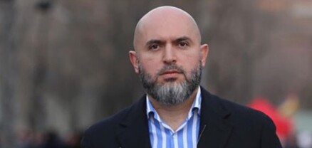 Շնորհավո՛ր, նշաձողի հետ միասին՝ շալվարդ իջեցրած Հայաստա՛ն. Աշոտյանի հոդվածը՝ կալանավայրից