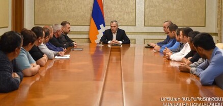 Արցախի նախագահը հանդիպել է Հադրութի շրջանից տեղահանված մի խումբ բնակիչների հետ