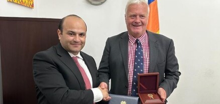 Ռшզմական բժիշկ, պրոֆեսոր Սթիվ Ջեֆերին և իր թիմը կժամանեն ՀՀ՝ ԼՂ-ում պшյթյnւնից տուժածներին բուժելու նպատակով