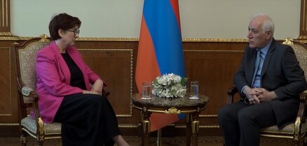 Նախագահ Վահագն Խաչատուրյանը հրաժեշտի հանդիպում է ունեցել Կանադայի դեսպանի հետ