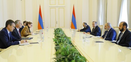Վարչապետ Նիկոլ Փաշինյանը Մինսկի խմբի համանախագահի հետ քննարկել է Հայաստան-Ադրբեջան հարաբերությունները
