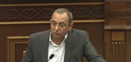 Արցախի ժողովրդին դուք ինքներդ հանձնեցիք Ադրբեջանի գերիշխանությանը. Մինասյանը՝ ՔՊ-ին