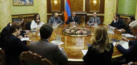 ԱԽ քարտուղար Արմեն Գրիգորյանը հանդիպել է արտասահմանյան փորձագիտական կենտրոնների ներկայացուցիչների հետ