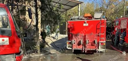Խոշոր հրդեհ՝ Երևանի «Շամպայն գինիների գործարան»-ի ում գործող արևային պանելների պահեստում. shamshyan.com