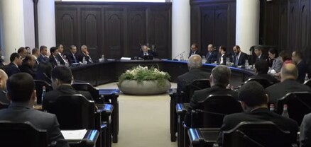 Այս պահի դրությամբ ՀՀ կառավարությունը 100 հազար դրամ աջակցություն է տրամադրել 52 հազար 600 արցախցիների