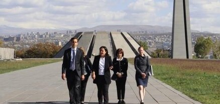 ԱՄՆ պետքարտուղարի Հարավային Եվրոպայի և Եվրասիայի հարցերով փոխտեղակալն այցելել է Ծիծեռնակաբերդ
