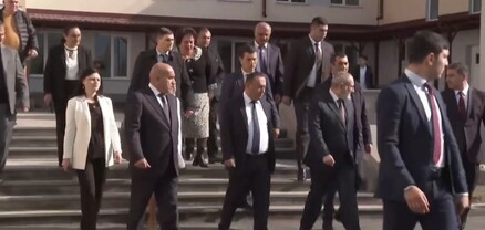 Ուսուցիչները պետք է իմանան, թե կառավարությունն ինչ է ակնկալում իրենցից. Փաշինյանն այցելել է Եղեգնաձորի դպրոց