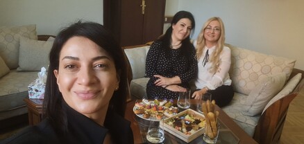 Շատ կարևոր հանդիպում էր․ 44-օրյա պատերազմում զոհվածի մայրը Աննա Հակոբյանի հետ լուսանկար է հրապարկել