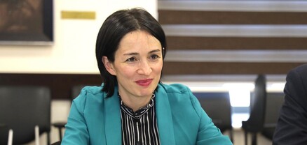 Կրթական համակարգը, որտեղ առանց դասագրքերի են ուսանում, Ժաննա Անդրեասյանի ստեղծած քաոսն է. Ժողովուրդ