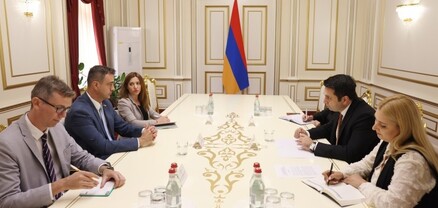 Ալեն Սիմոնյանն ընդունել է Արգենտինայի արտակարգ եւ լիազոր դեսպան Մարիանո Վերգարային