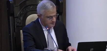 Կառավարության նիստը վարում է Մհեր Գրիգորյանը